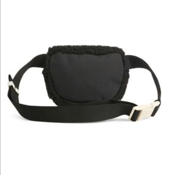 🚫SOLD 🚫[Herschel Supply Co.] Fourteen Hipsack - Picture 4 of 6